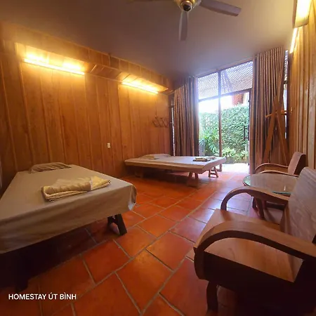 Ut Binh Homestay Vinh Long Exterior photo