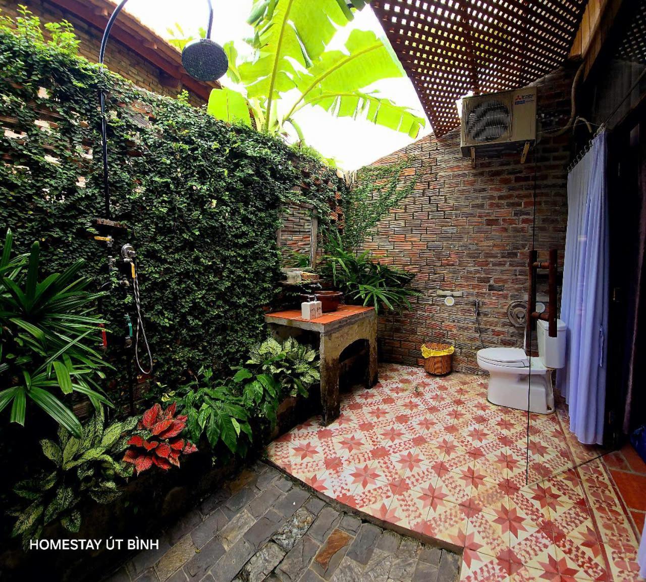 Homestay Ut Binh *